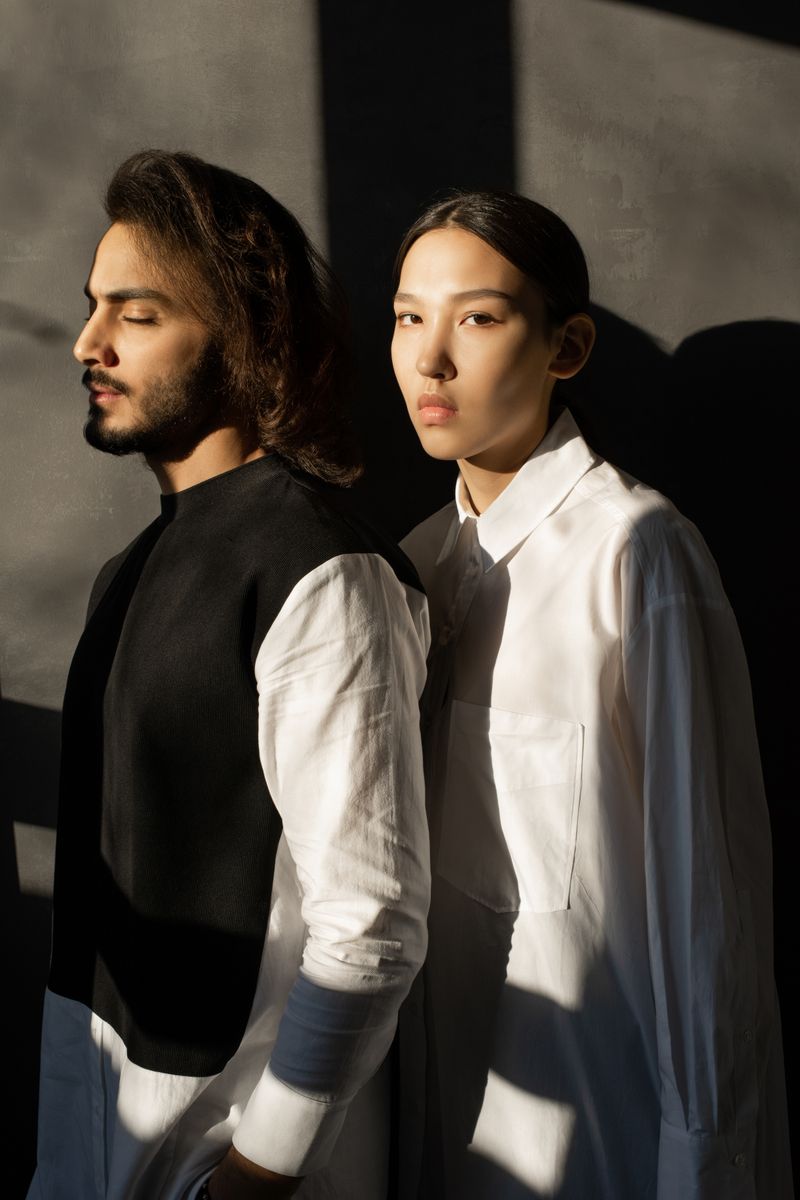 VELOURA editorial